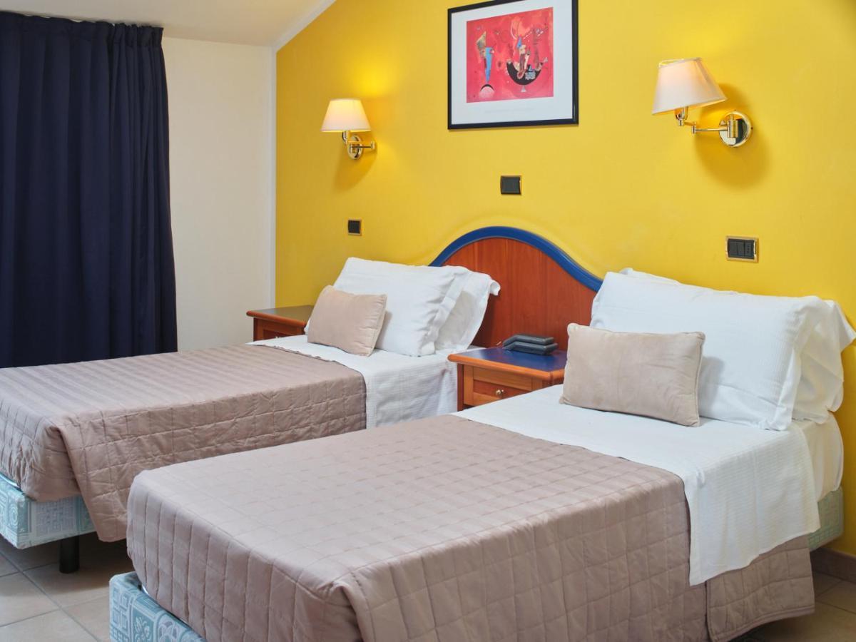 Hotel Ascot Riccione Dış mekan fotoğraf
