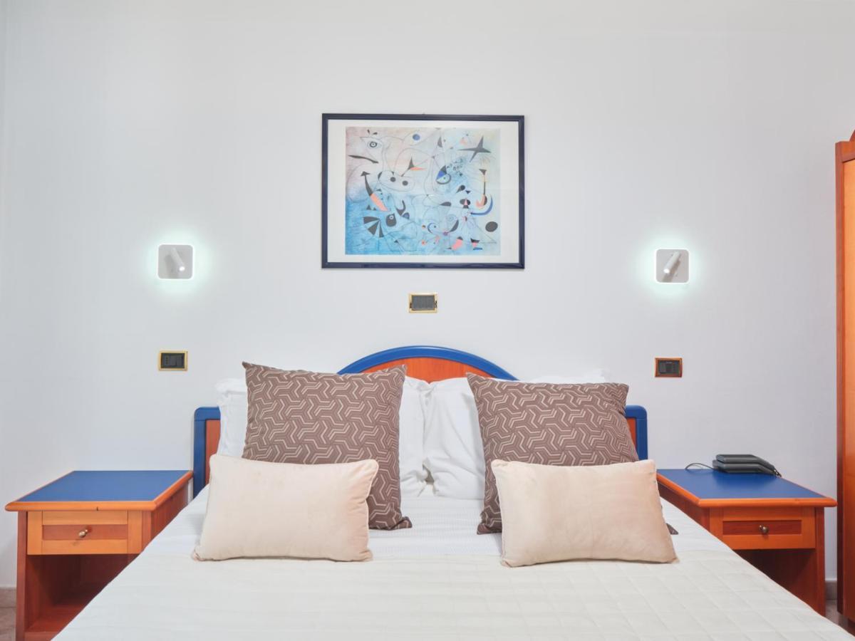 Hotel Ascot Riccione Dış mekan fotoğraf