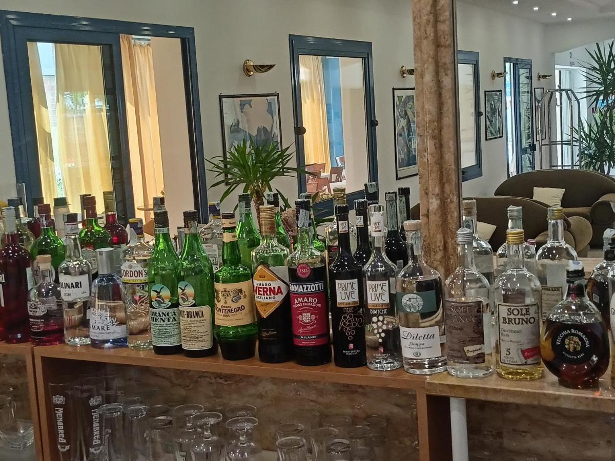 Hotel Ascot Riccione Dış mekan fotoğraf