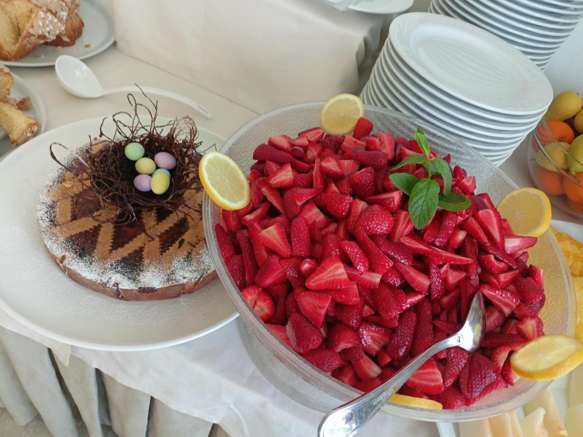 Hotel Ascot Riccione Dış mekan fotoğraf