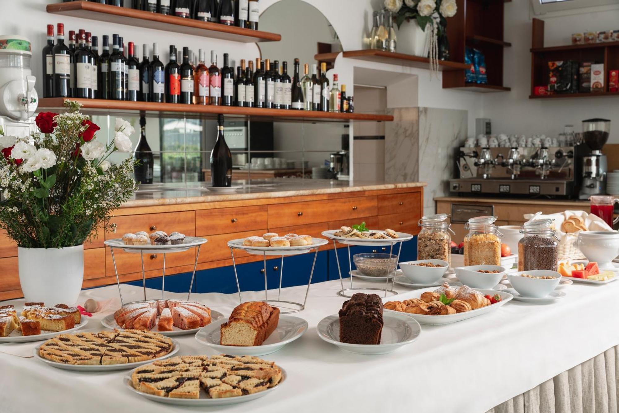 Hotel Ascot Riccione Dış mekan fotoğraf