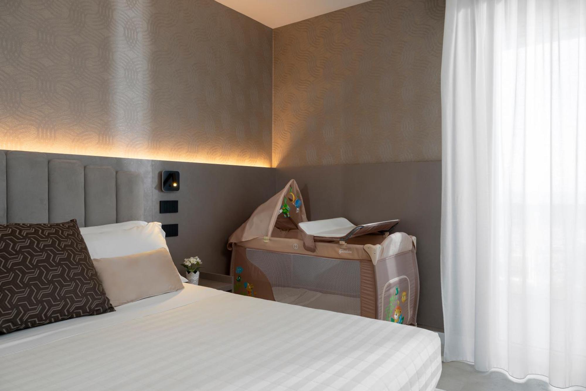 Hotel Ascot Riccione Dış mekan fotoğraf
