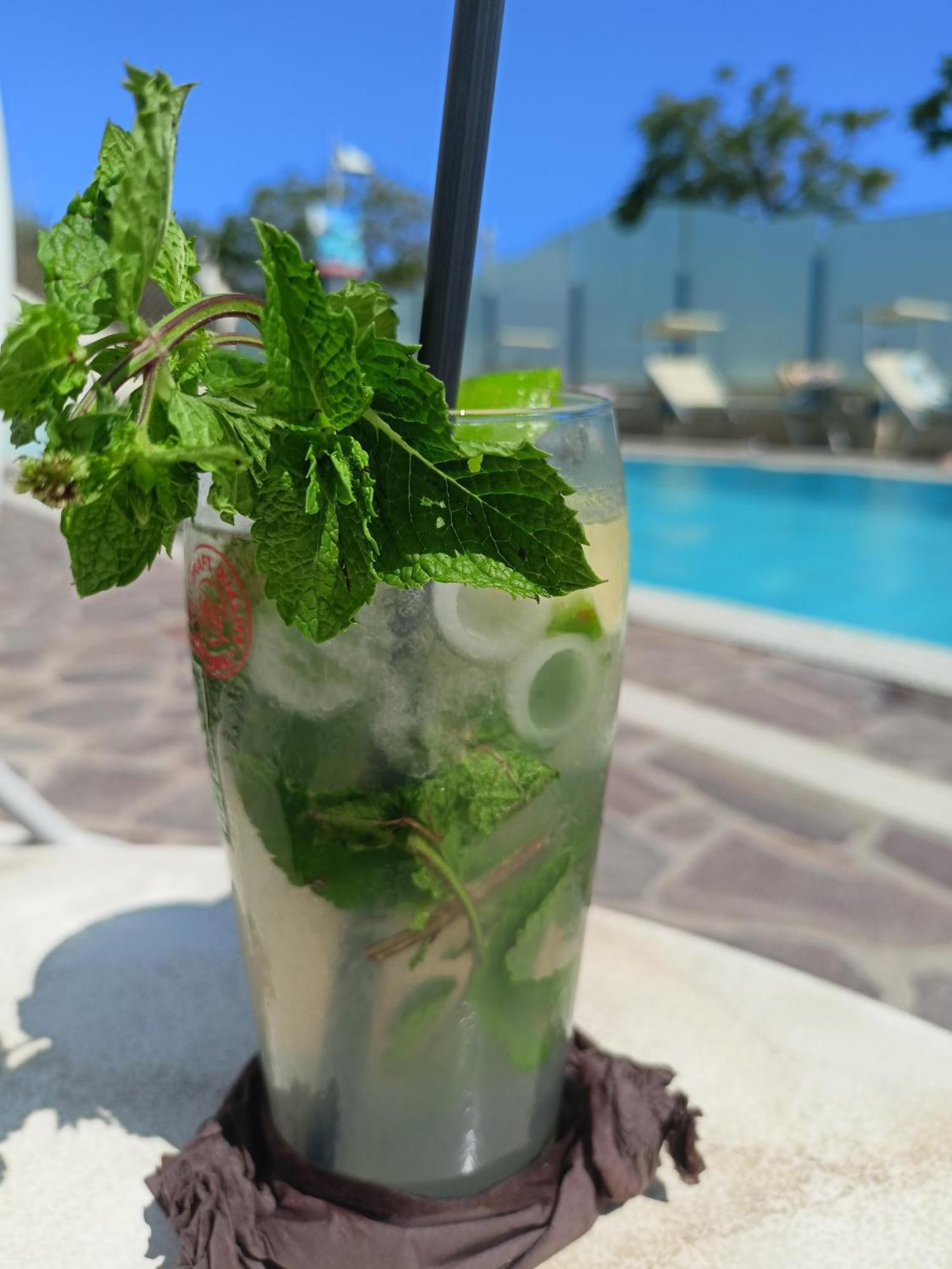Hotel Ascot Riccione Dış mekan fotoğraf
