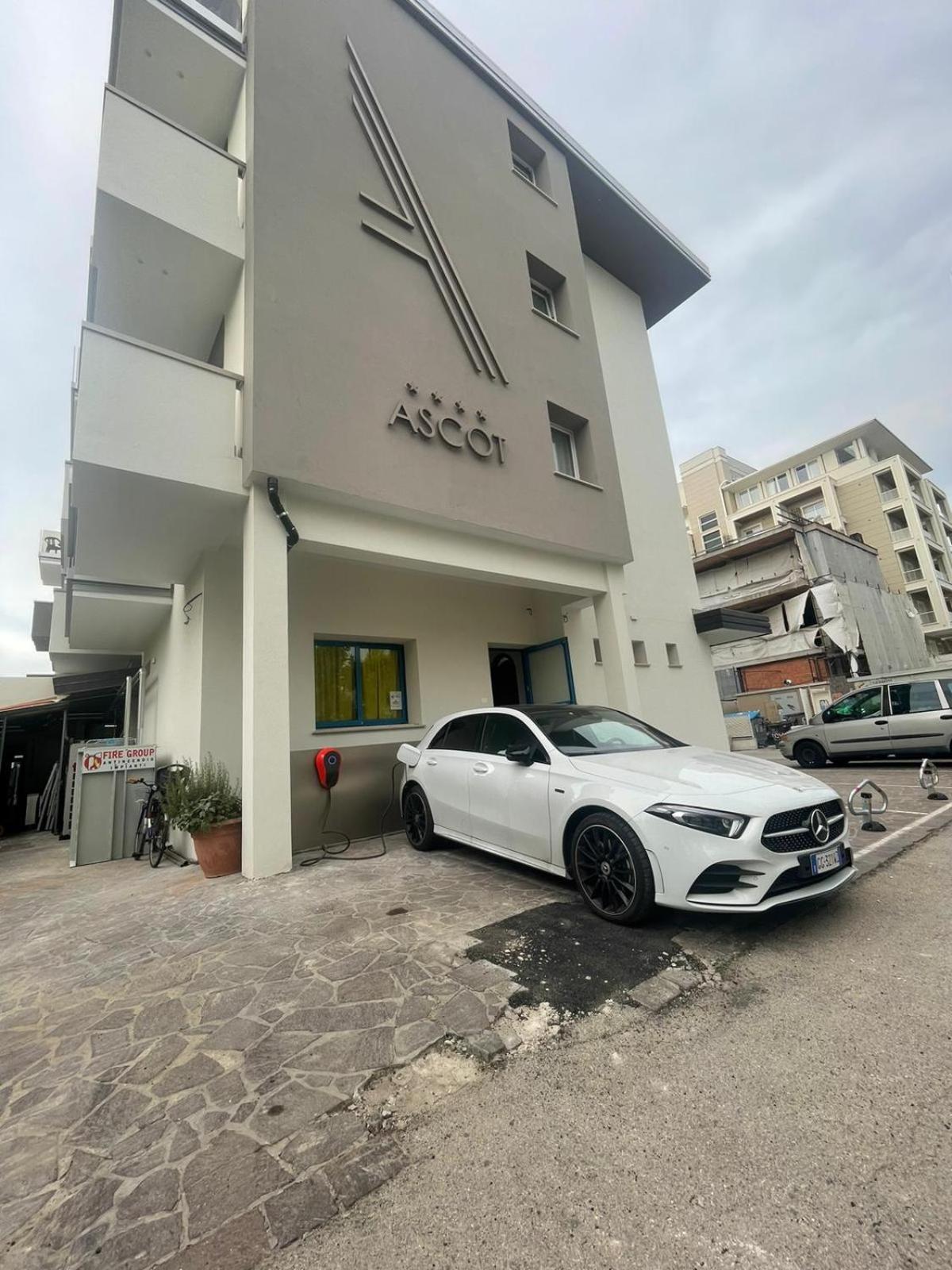 Hotel Ascot Riccione Dış mekan fotoğraf